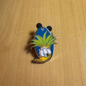 Disney Pins - Donald Duck Tropical Pineapple Hidden Mickey Pin Summer 2017